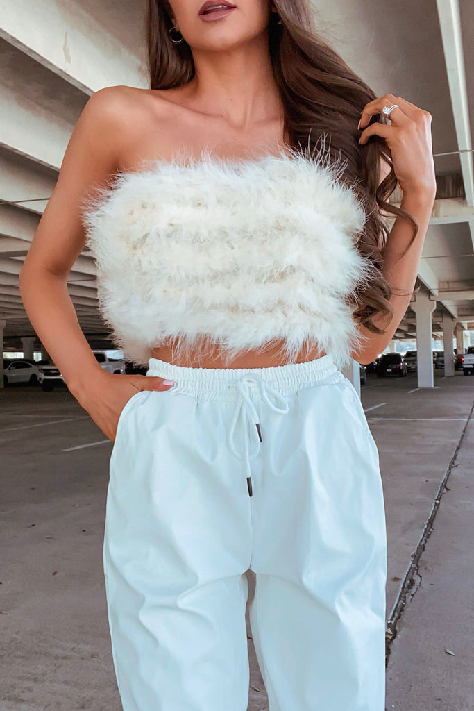 Beige Feathered Top (SIZE S & L)